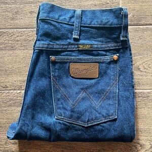 Wrangler Men’s Straight Leg Jeans 32x30 Dark Wash Classic Fit